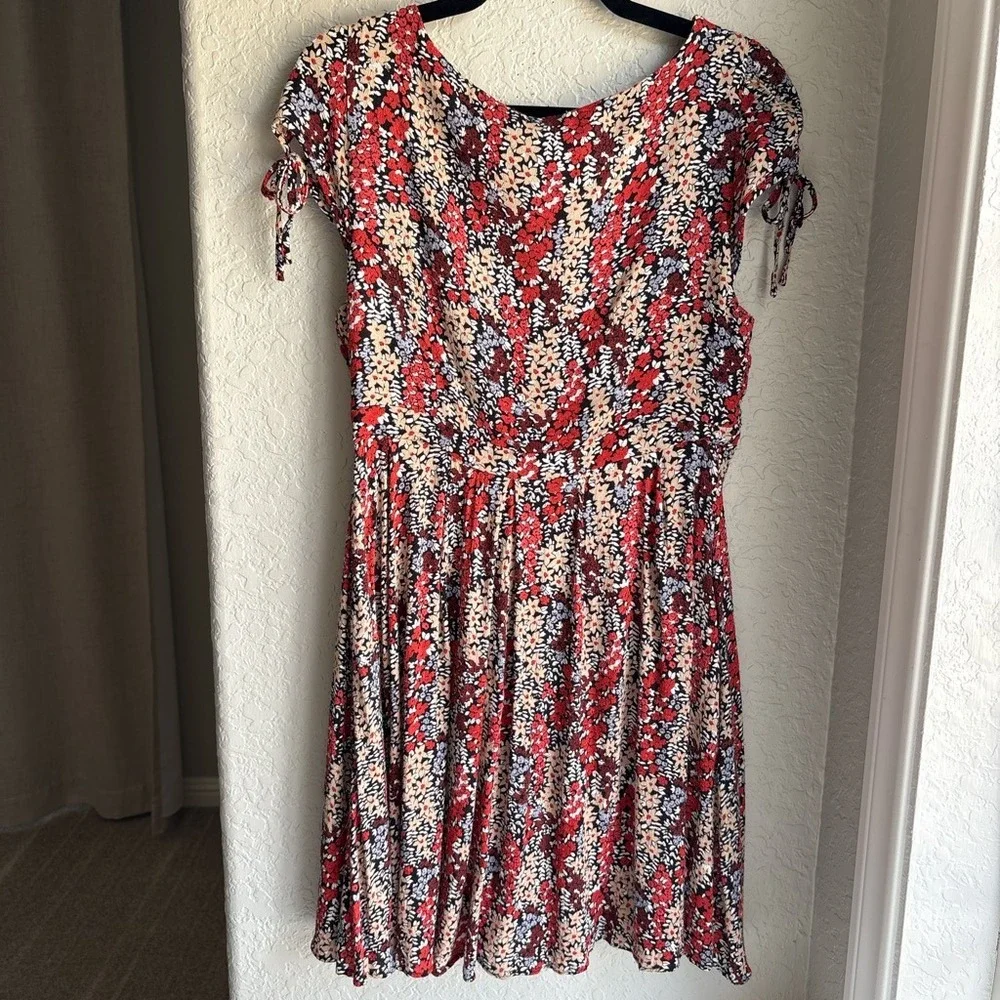 Free People Floral Mini‎ Dress Women M Boho Red Cutout Twist Front Tie Sleeve